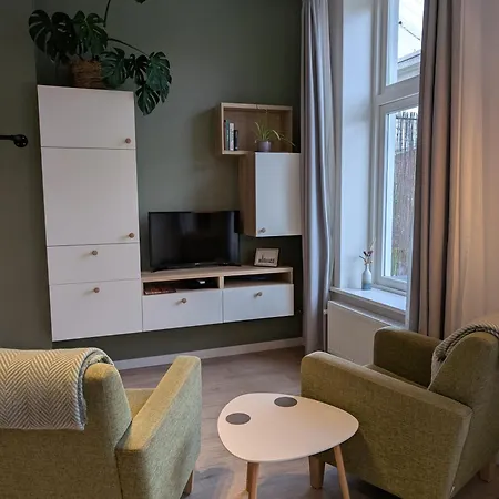 Txl Bed & Breakfast